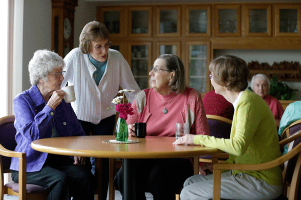 jackie-sheila-ruth-susan-in-dining-room