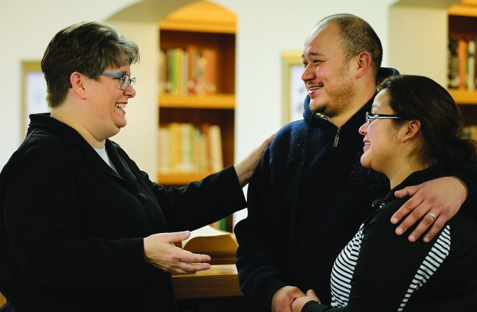 stef welcomes couple for fb